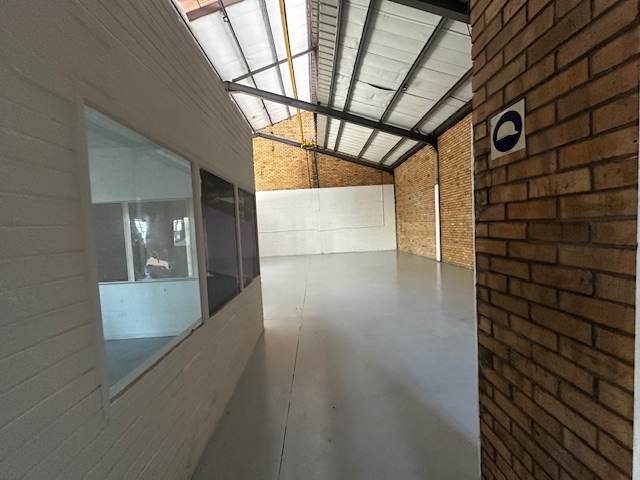 To Let Commercial Property for Rent in Maitland Western Cape